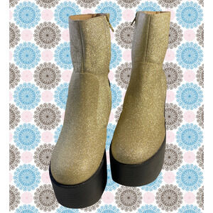 Retro Urban Outfitters Womens 7 Gold Metallic High Platform Cosplay Boots NWOT